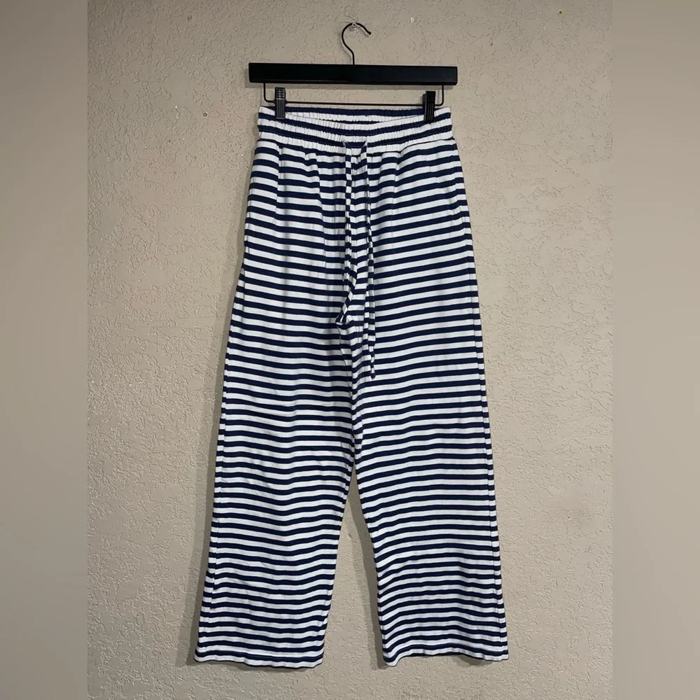 Daily Drills Black and White Striped Crewneck Sweater - Picture 7 of 10